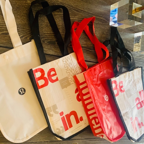 Bundle ~ 4 Lululemon small tote bags!!! - Picture 1 of 6